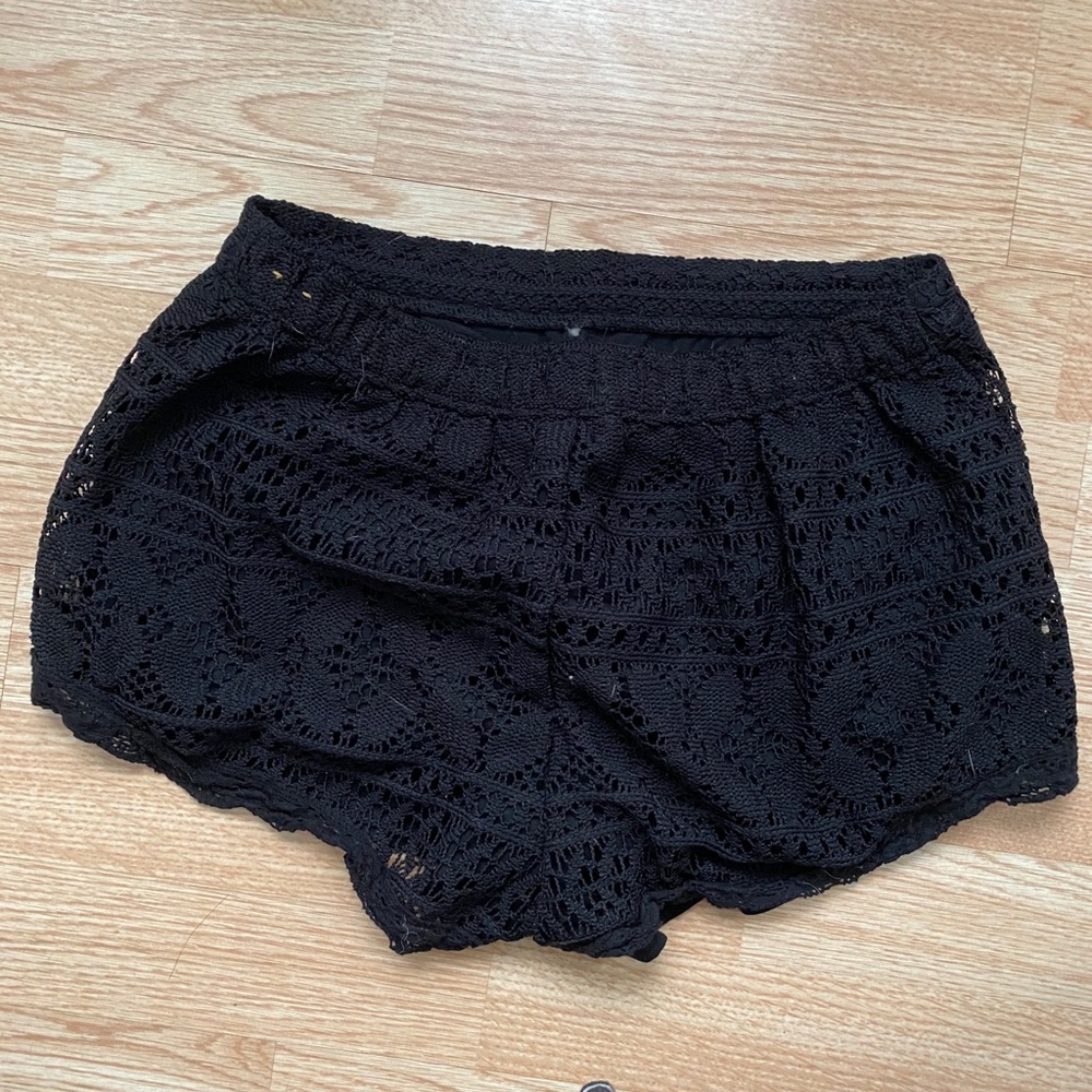 Hollister Lace Shorts, size S